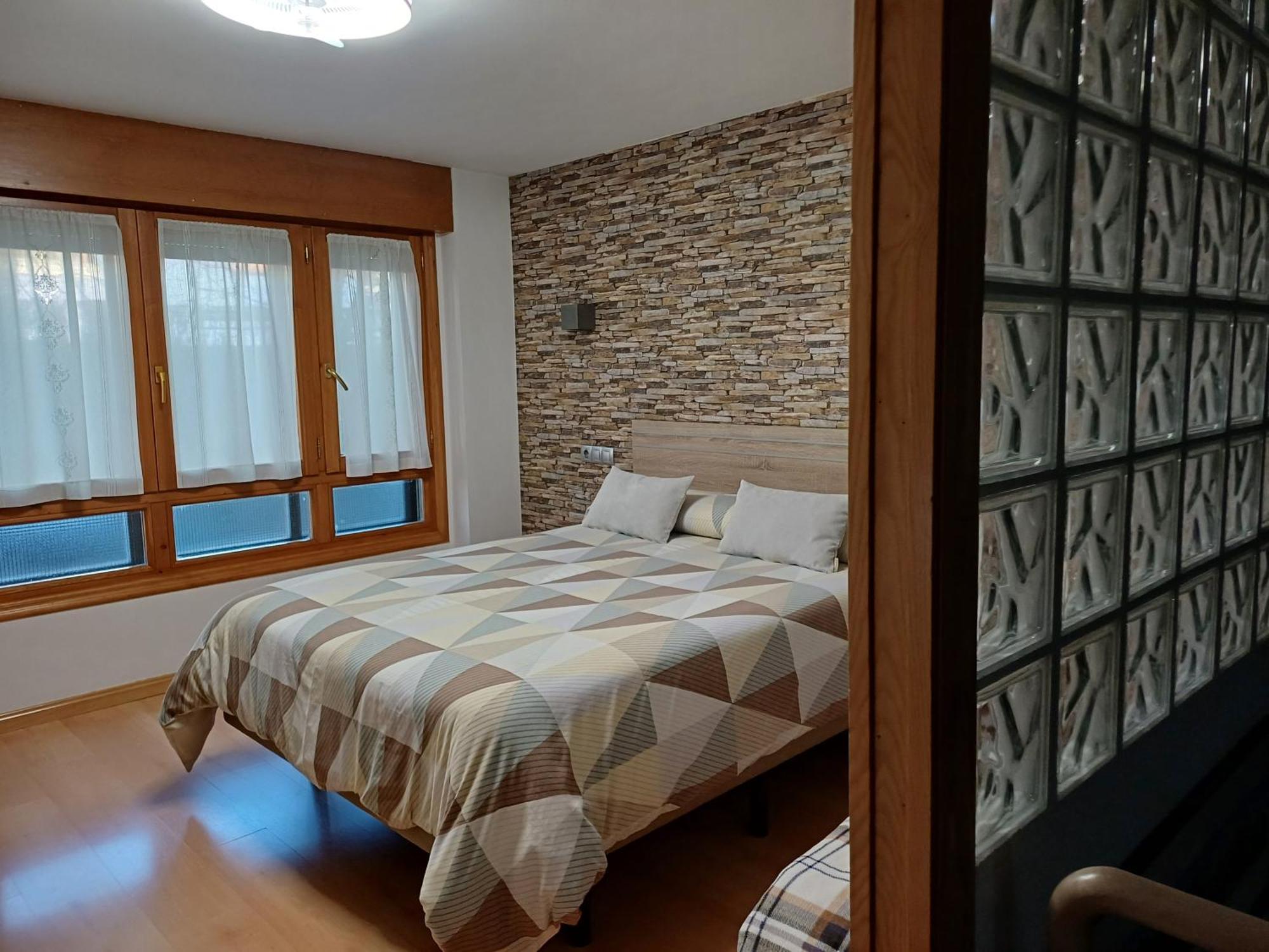 Apartamento Puerta Del Pirineo Sabinanigo Bagian luar foto