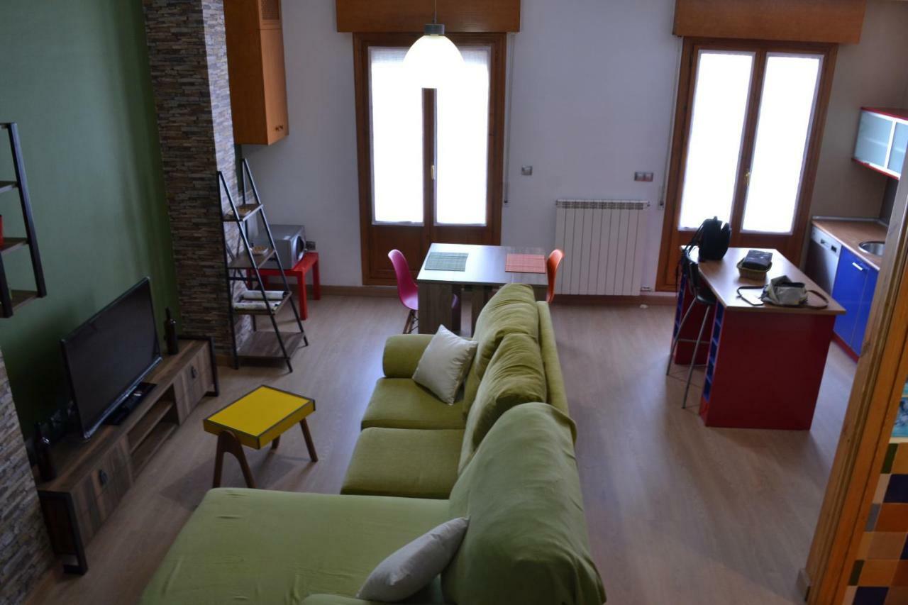 Apartamento Puerta Del Pirineo Sabinanigo Bagian luar foto