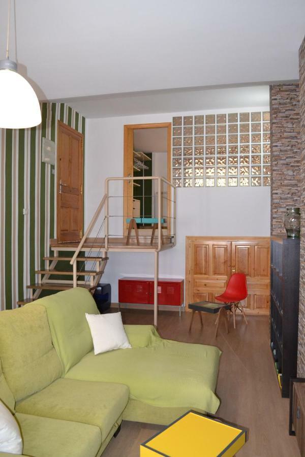 Apartamento Puerta Del Pirineo Sabinanigo Bagian luar foto