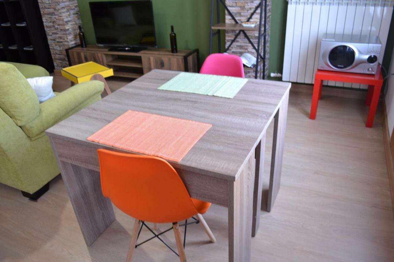 Apartamento Puerta Del Pirineo Sabinanigo Bagian luar foto